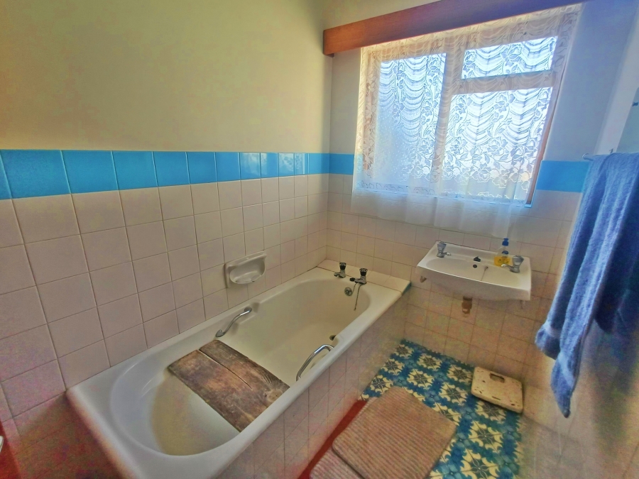 To Let 3 Bedroom Property for Rent in Bredasdorp Western Cape